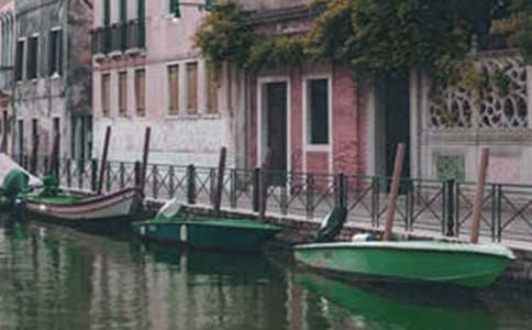 ������˹��Сͧ���̰������\��ʮƪ